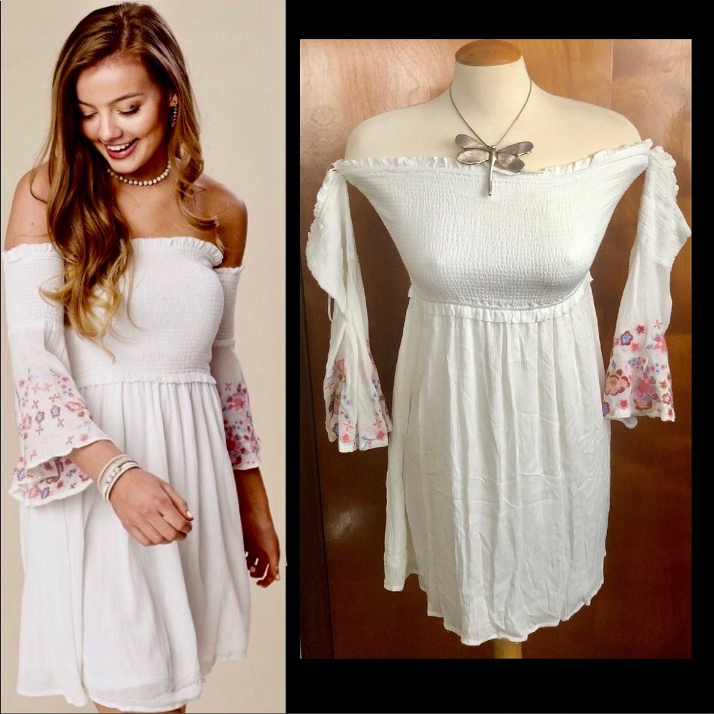 FLORAL EMBROIDERED OFF SHOULDER BELL SLEEVE DRESS - Picture 3 of 8